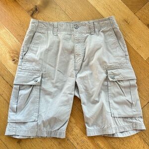 Men’s  nautica  cargo shorts, waist 32 — light gray , like new